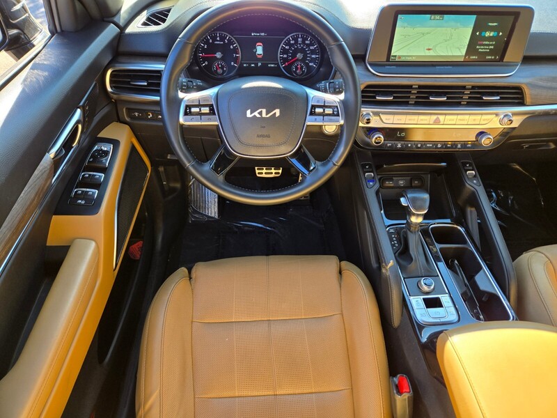 2022 Kia Telluride SX photo 2