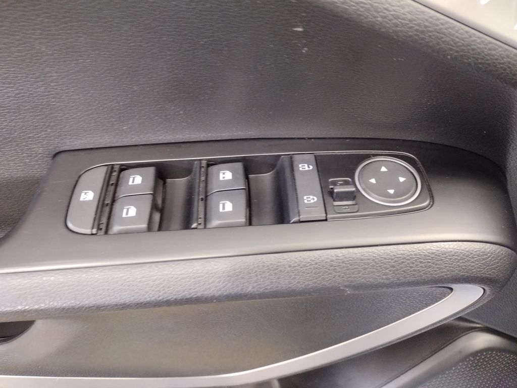 2023 Kia Soul LX photo 17