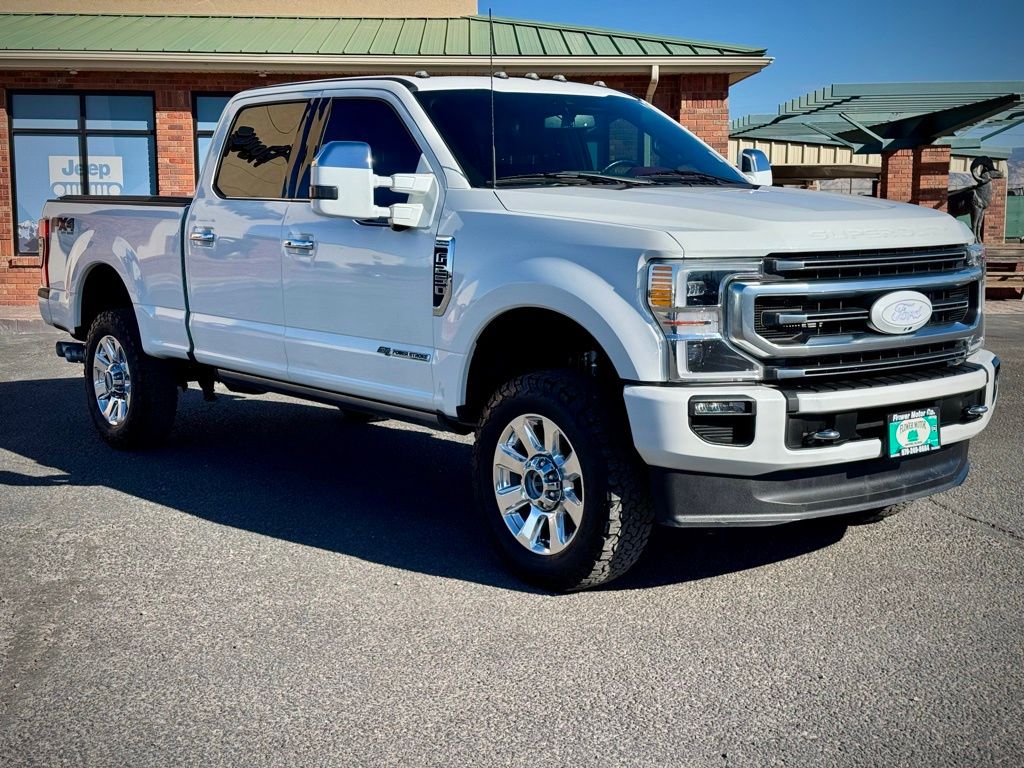 2022 Ford F-250 Super Duty Platinum's photo