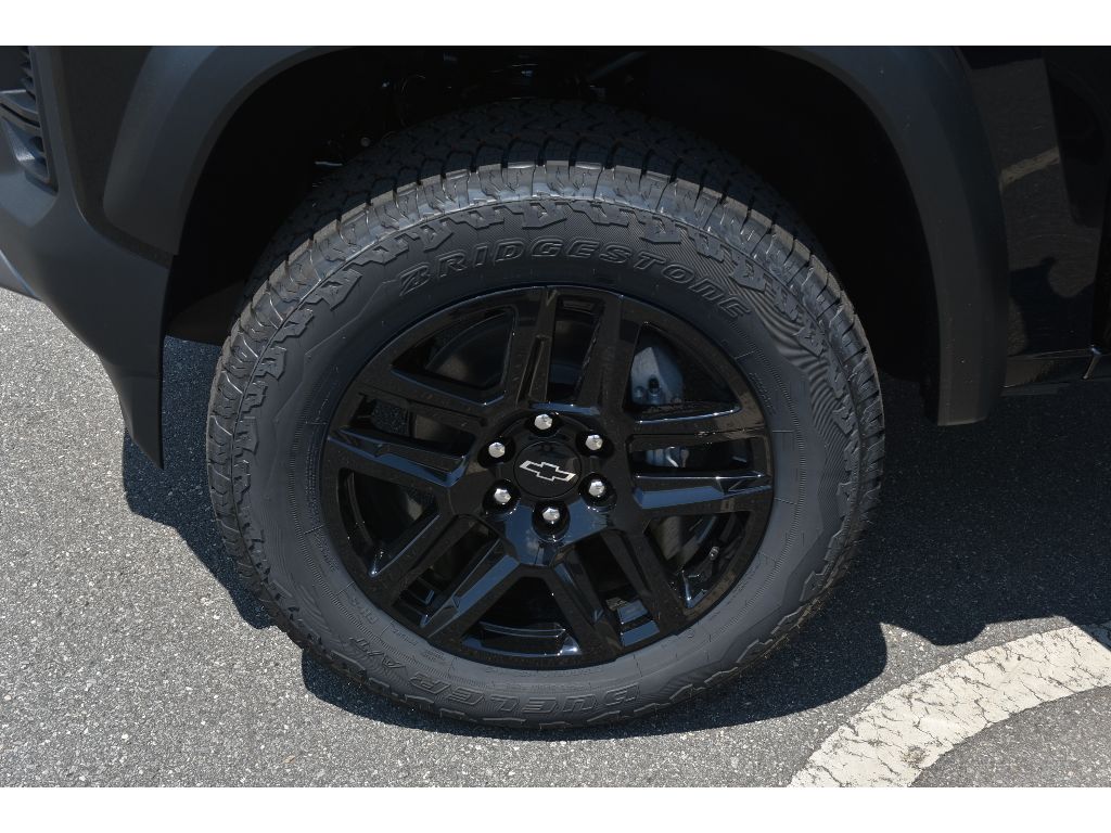 2025 Chevrolet Colorado Trail Boss photo 7