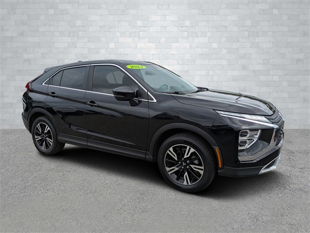 2023 Mitsubishi Eclipse Cross SE's photo