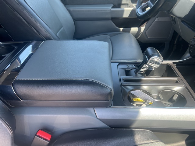 2022 Ford F-150 Lariat photo 8