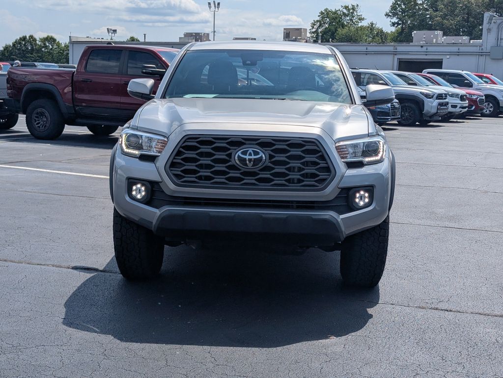 2021 Toyota Tacoma TRD Off-Road photo 3