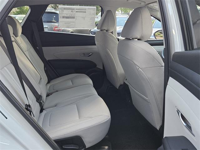 2026 Hyundai Tucson SEL photo 13