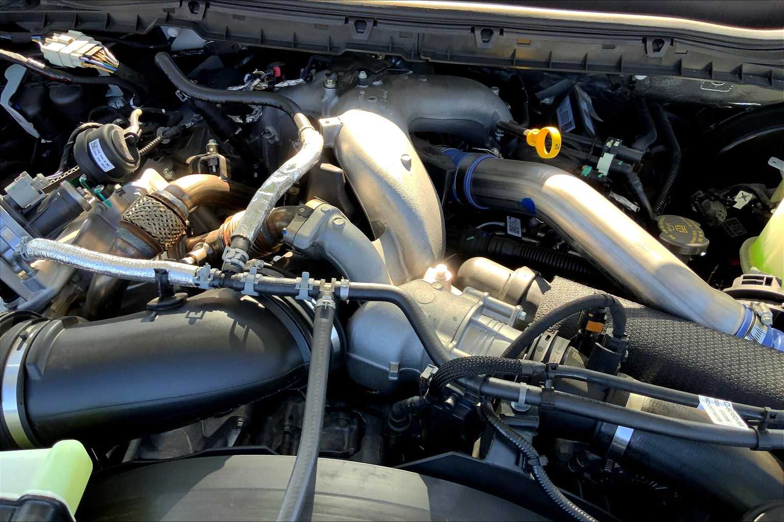 2025 Ford F-250 XLT photo 17