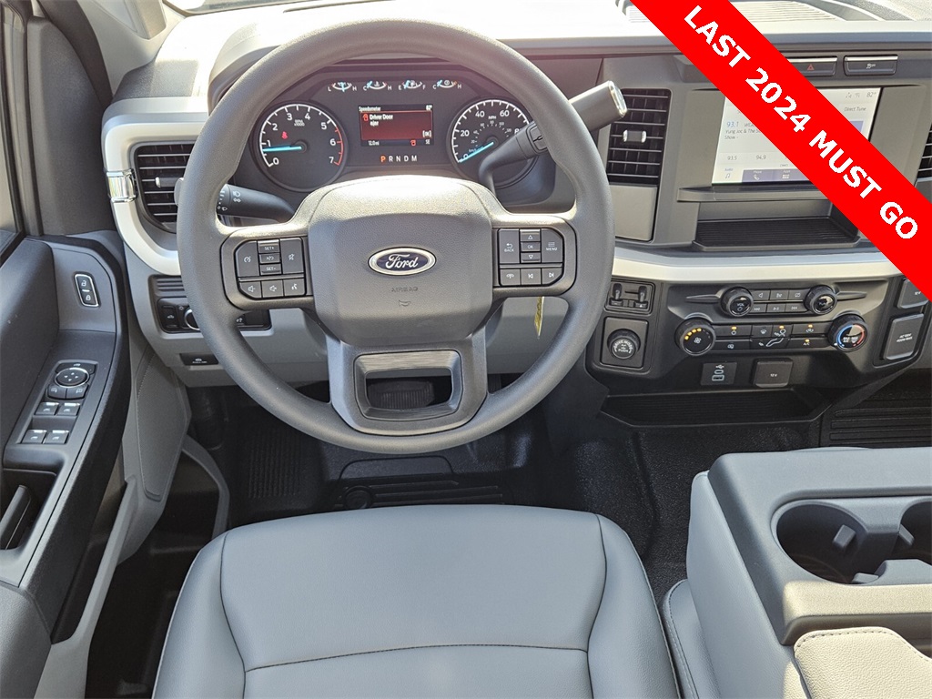 2024 Ford F-350 XL photo 7
