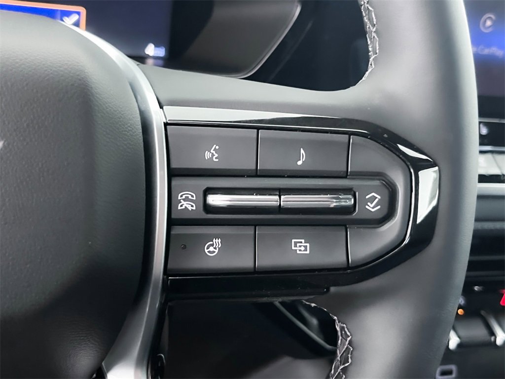 2026 Chevrolet Colorado LT photo 21