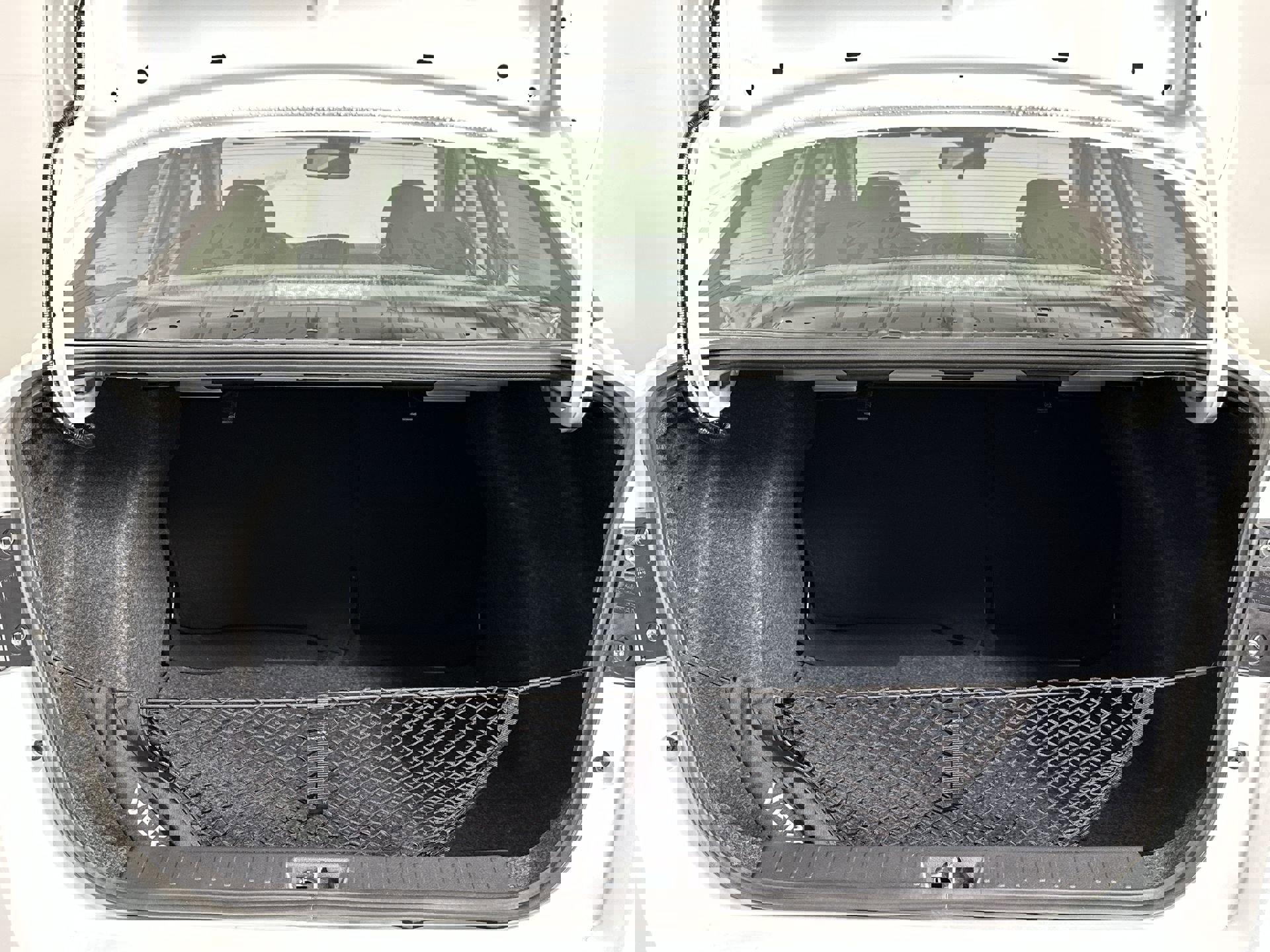 2025 Nissan Versa SV photo 25
