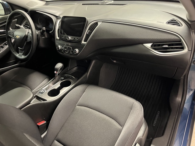 2024 Chevrolet Malibu RS photo 13