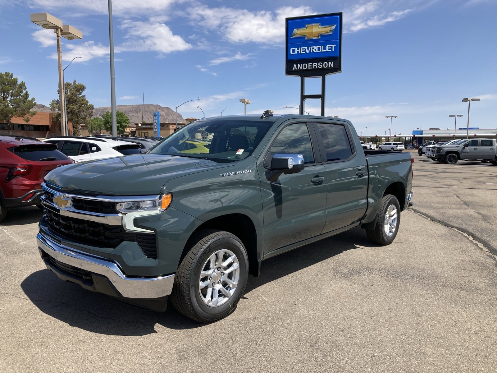 2025 Chevrolet Silverado 1500 LT's photo