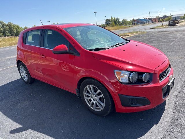 2016 Chevrolet Sonic LT photo 3