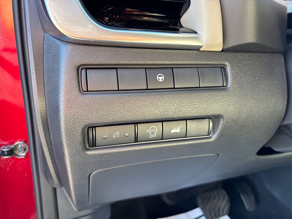 2023 Nissan Rogue SL photo 34