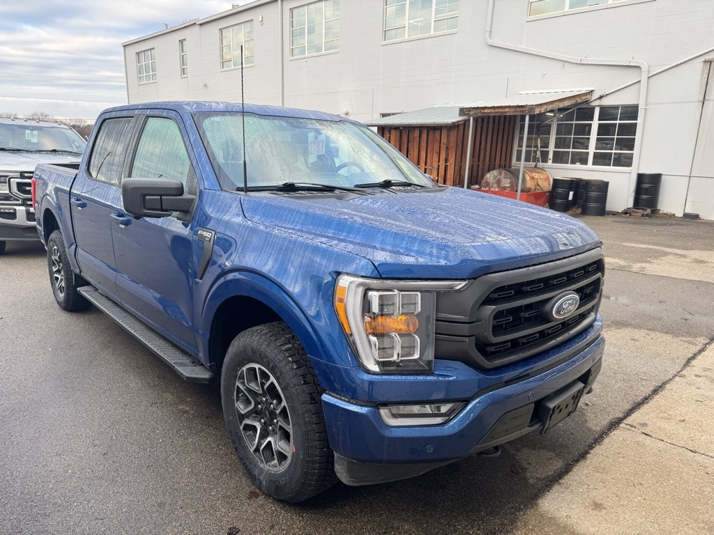 2023 Ford F-150 XLT's photo