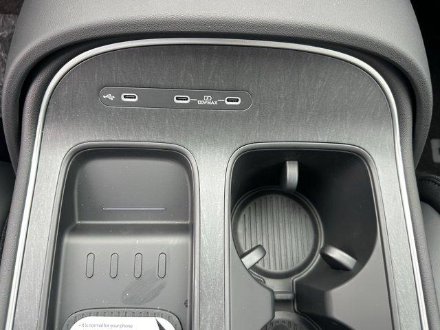 2026 Hyundai Palisade SEL photo 27