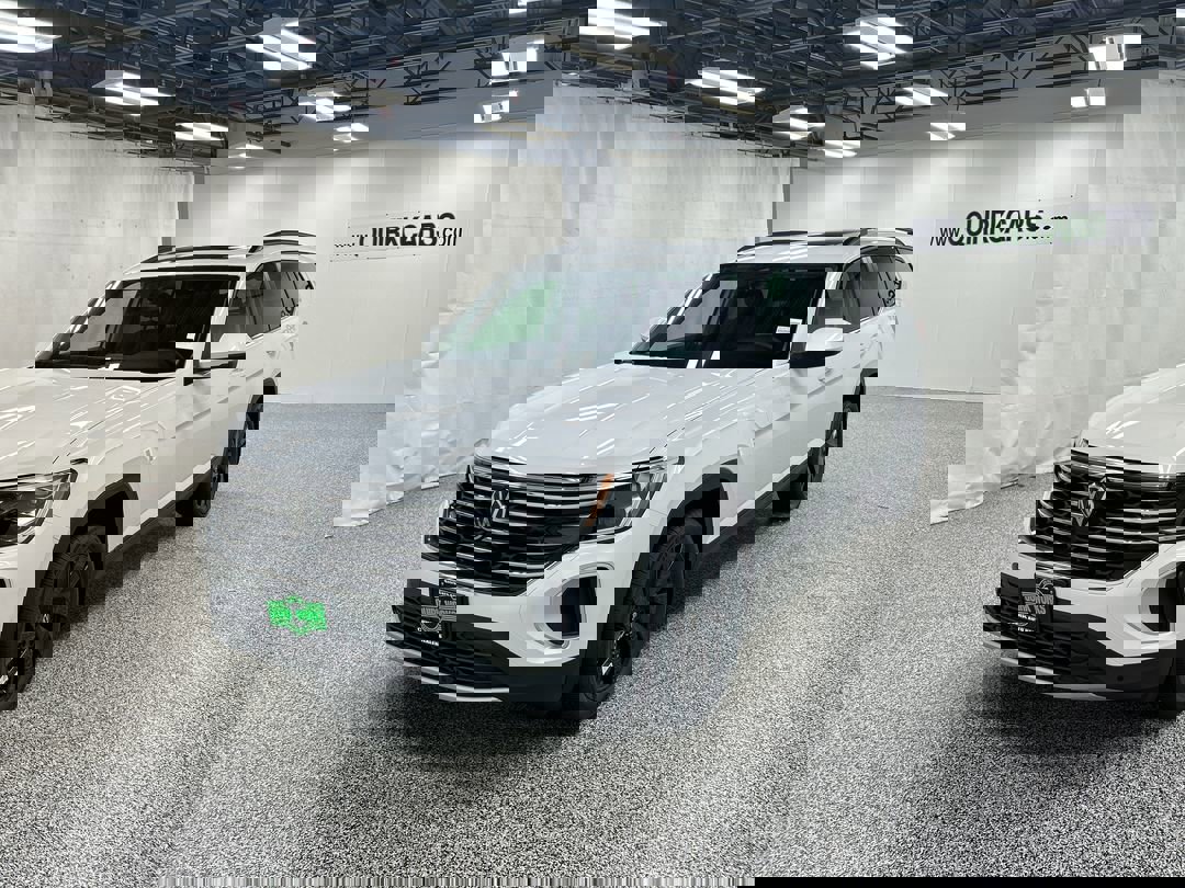 2026 Volkswagen Atlas SE Technology photo 2