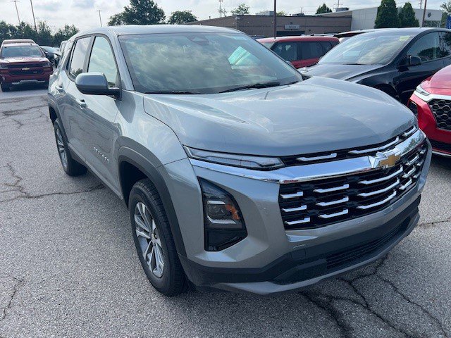 2026 Chevrolet Equinox LT photo 3