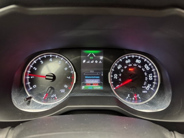 2021 Toyota RAV4 LE photo 15