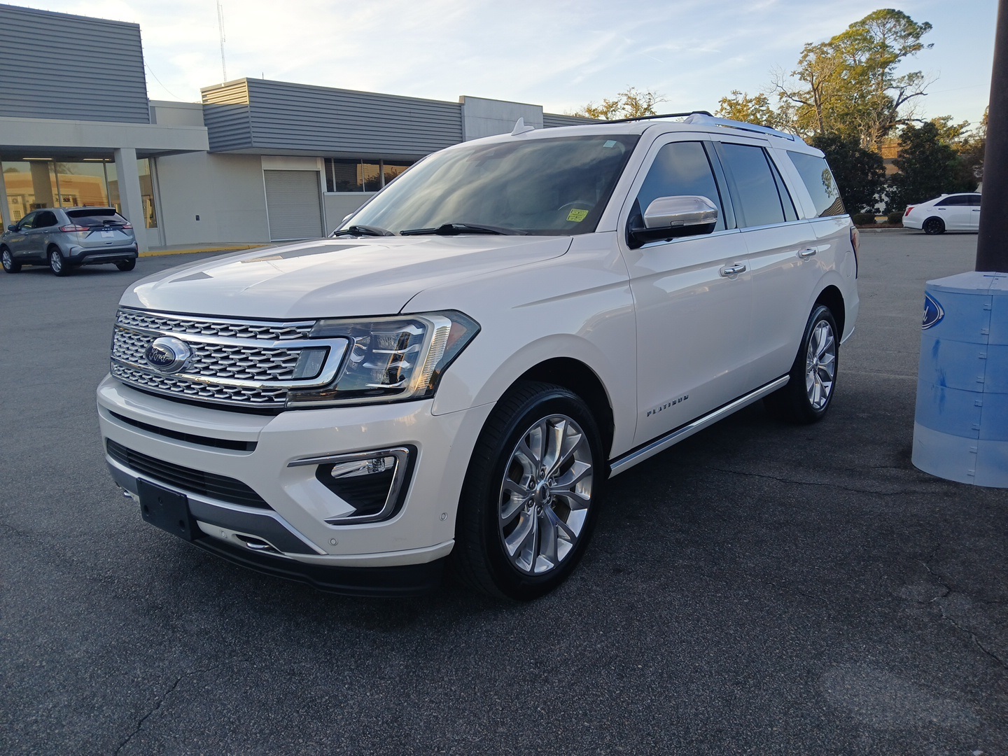 2018 Ford Expedition Platinum's photo