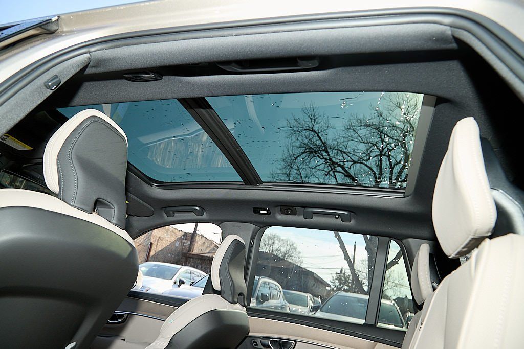 2026 VOLVO XC90 - Image 29