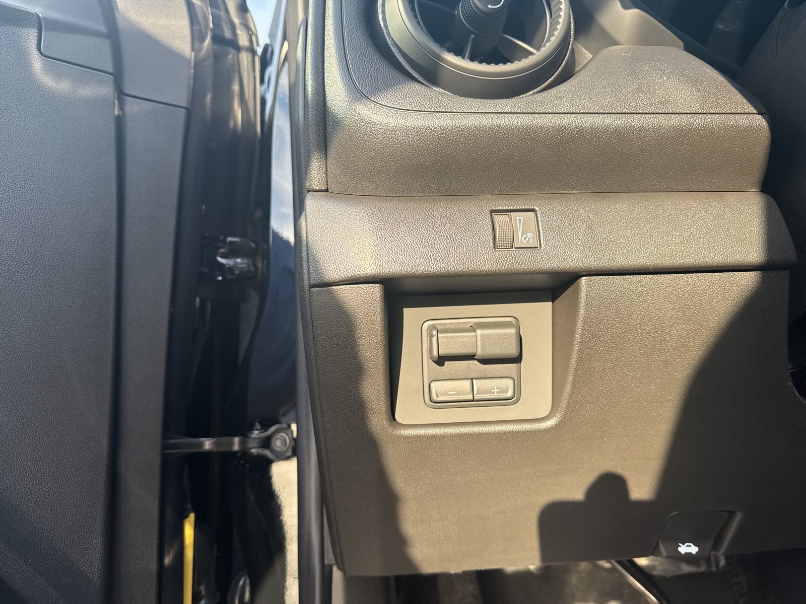 2026 Chevrolet Colorado Trail Boss photo 14