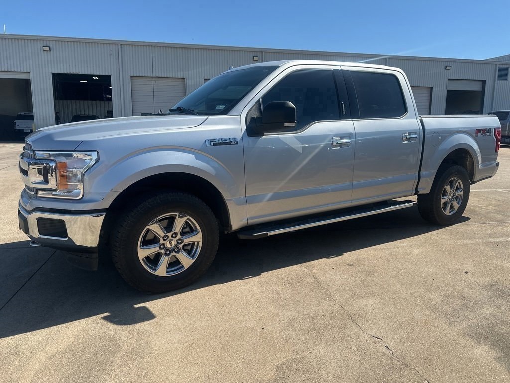 2018 Ford F-150 XLT photo 2