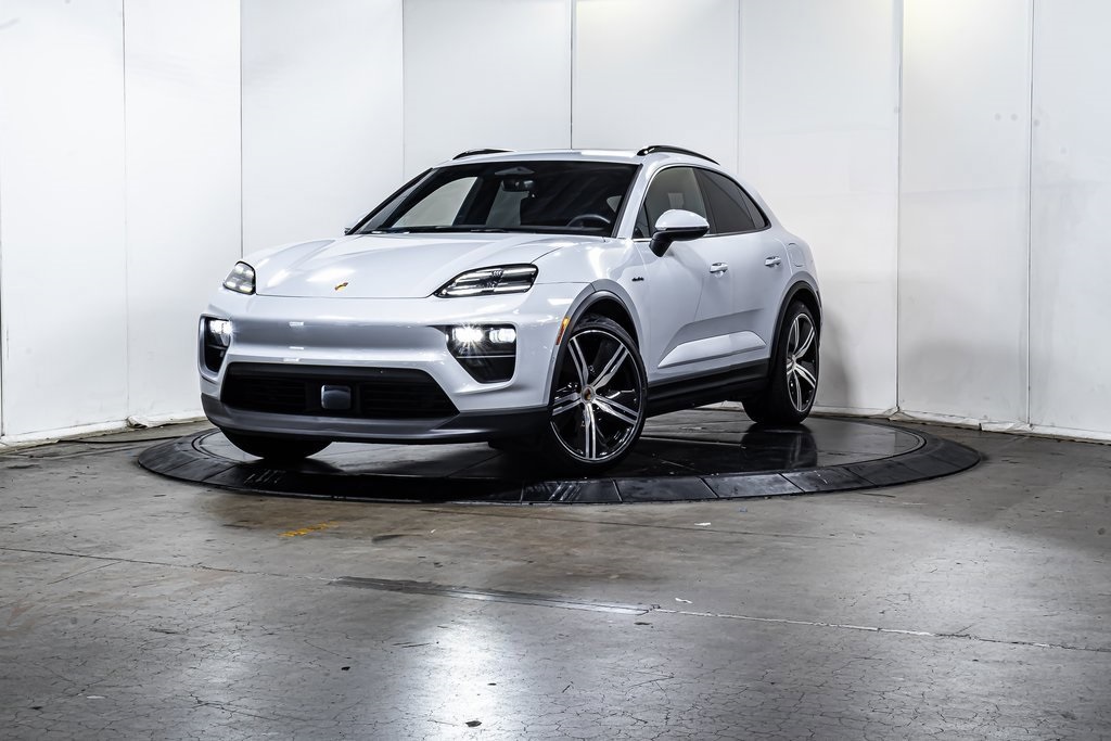 2025 Porsche Macan