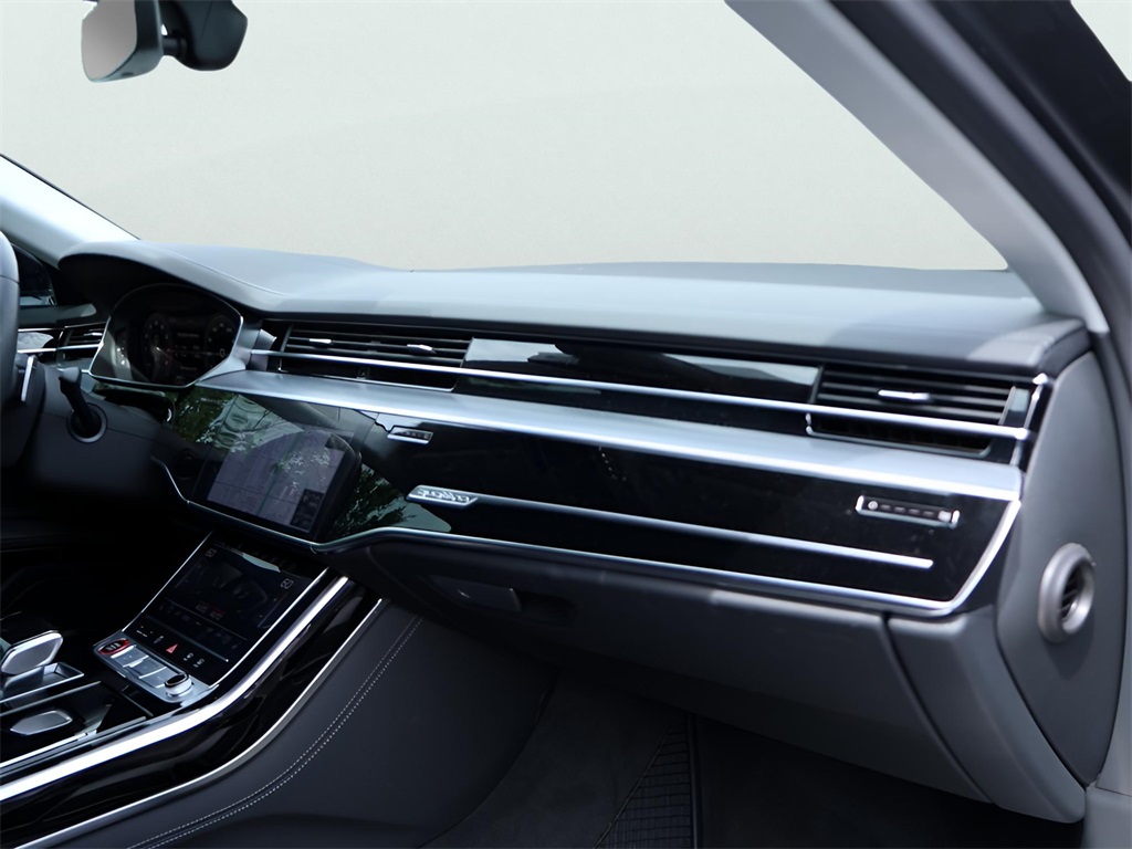 2023 Audi S8 4.0T Quattro photo 10
