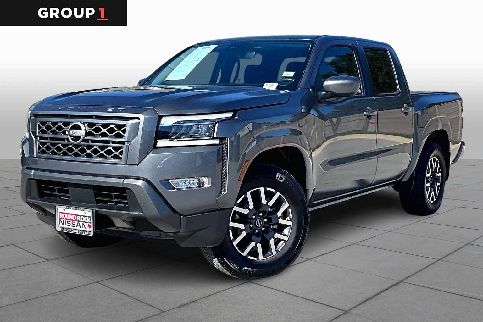 2024 Nissan Frontier SL's photo