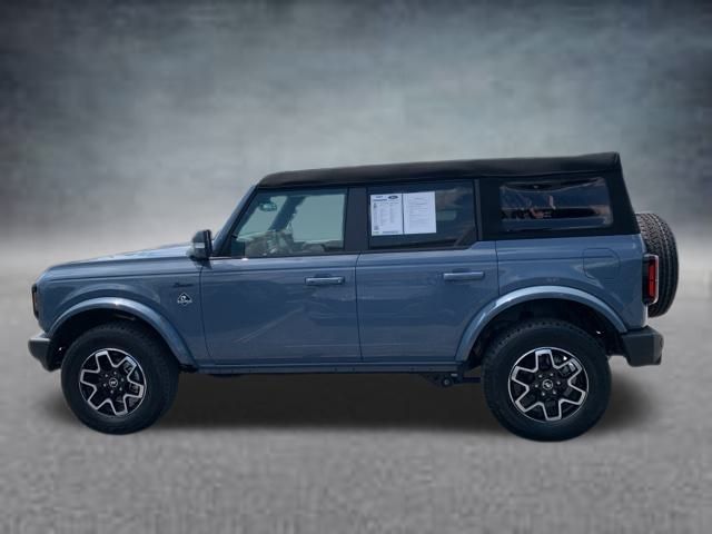 2023 Ford Bronco Outer Banks photo 4