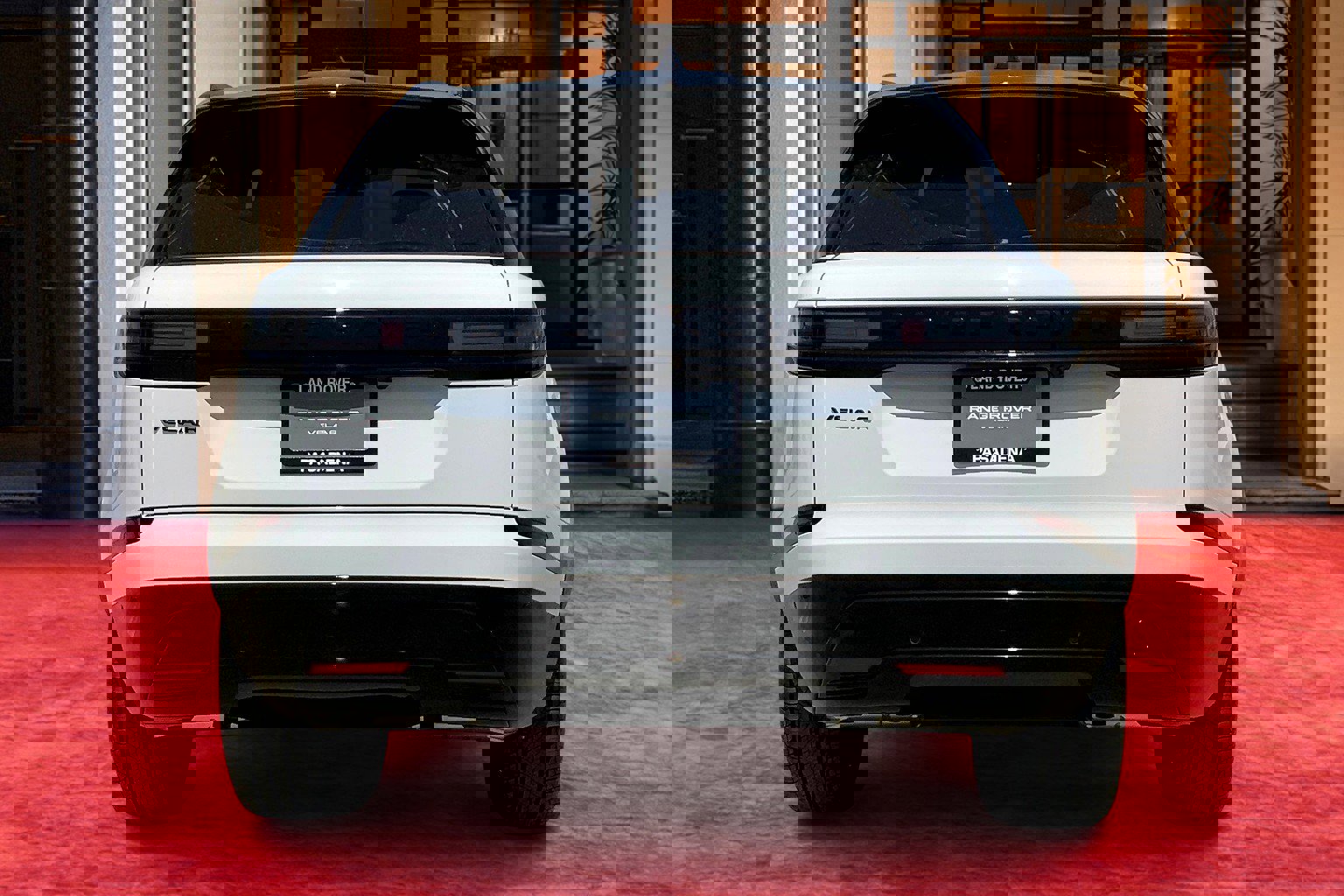 2026 Land Rover Range Rover Velar SE photo 4