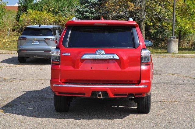 2018 Toyota 4Runner Limited photo 4