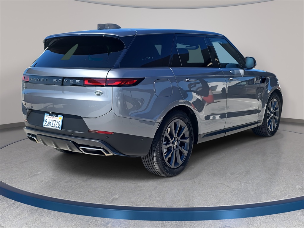 2023 Land Rover Range Rover Sport SE photo 3