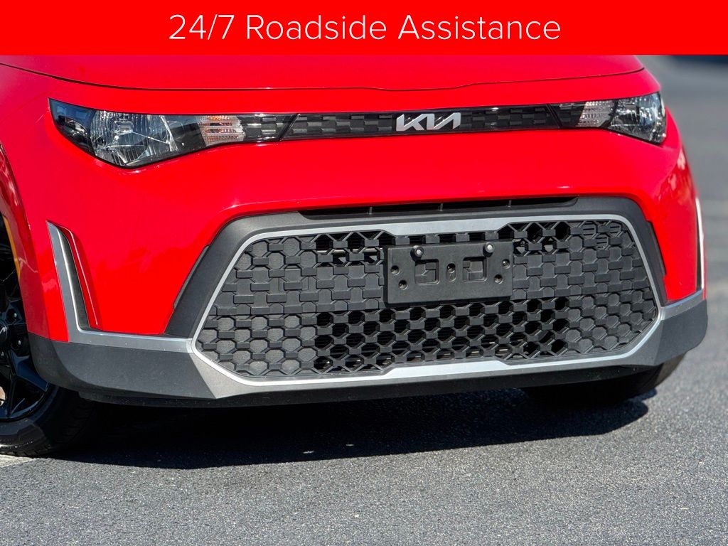2023 Kia Soul LX photo 2
