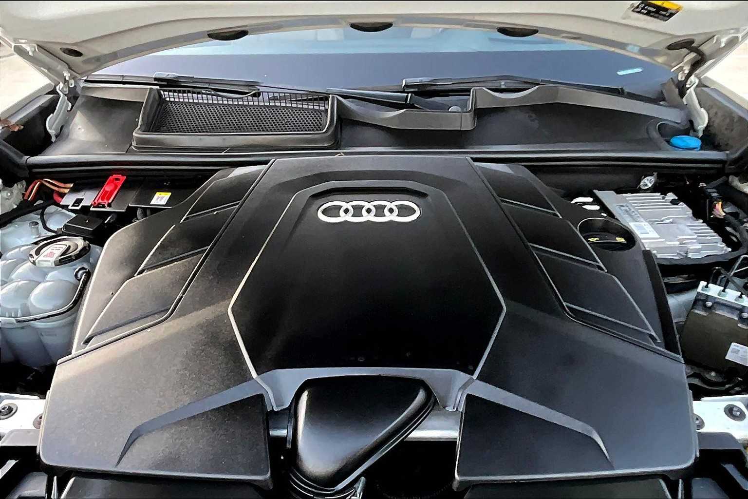 2019 Audi Q8 line Prestige photo 24