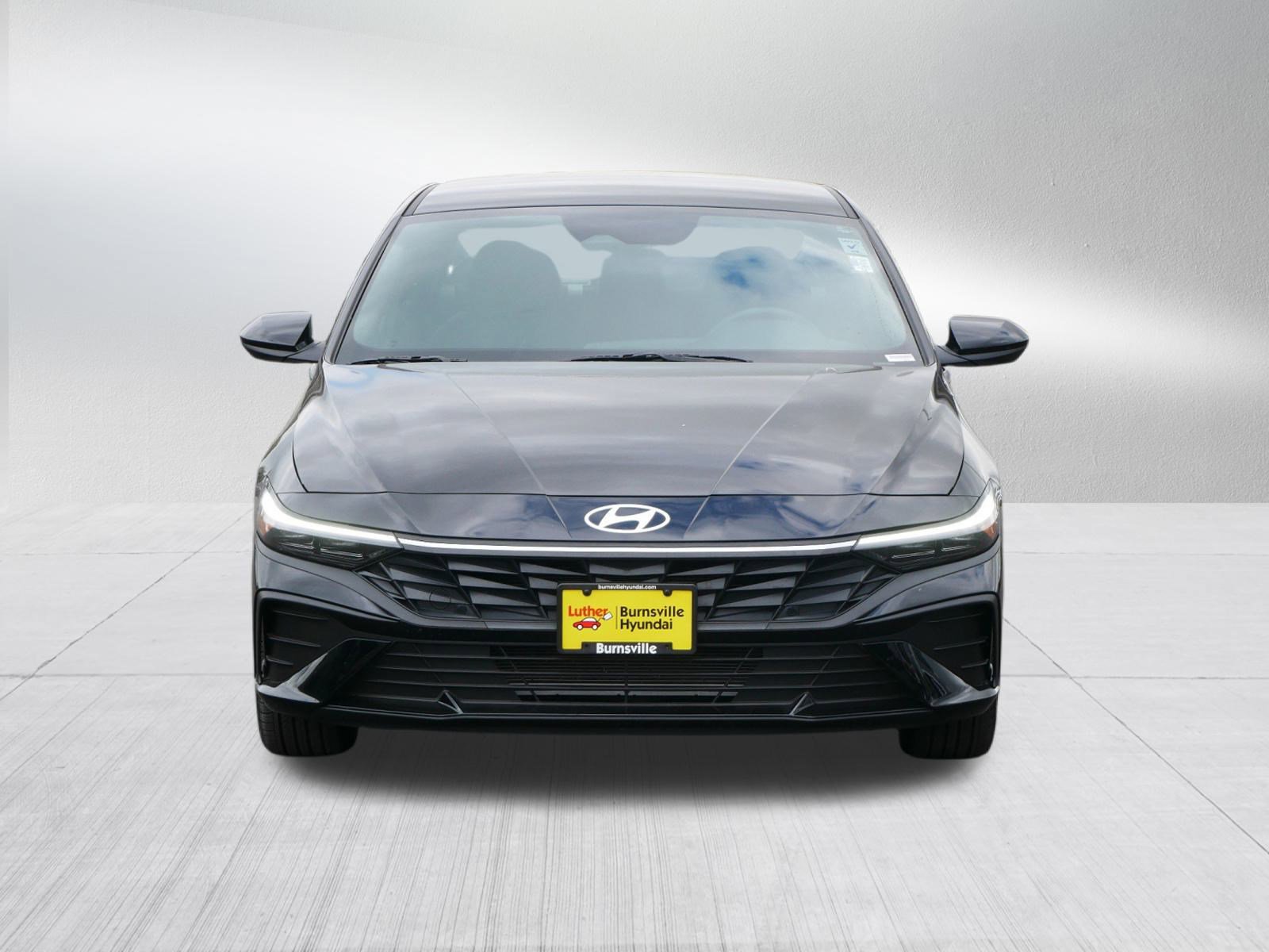 Certified 2025 Hyundai Elantra SEL with VIN KMHLM4DG6SU928032 for sale in Burnsville, Minnesota
