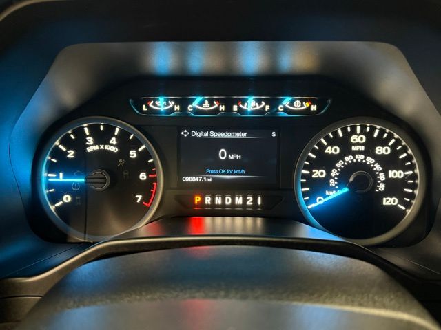 2016 Ford F-150 XLT photo 17
