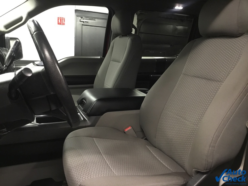 2016 Ford F-150 XLT photo 22