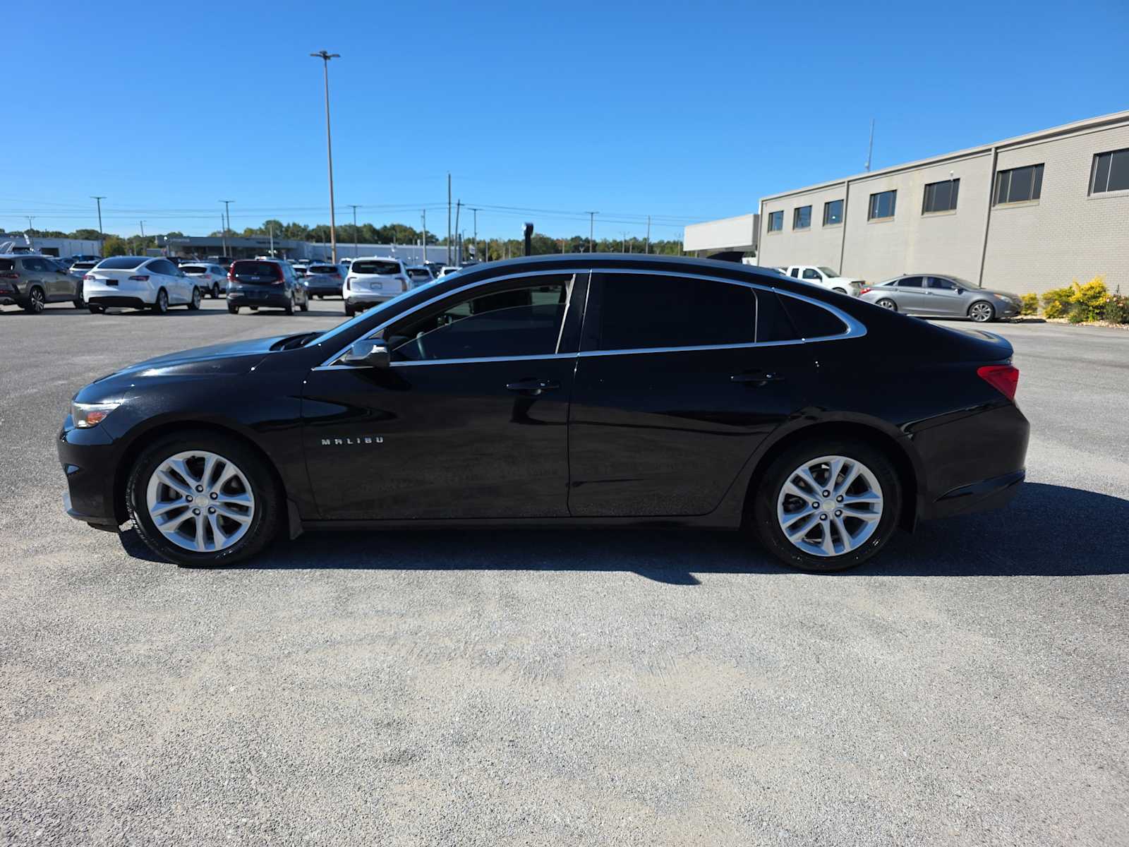 2017 Chevrolet Malibu 1LT photo 4