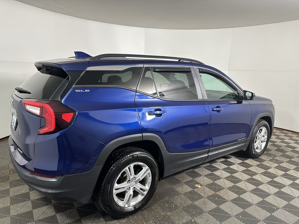 2022 Gmc Terrain SLE photo 3