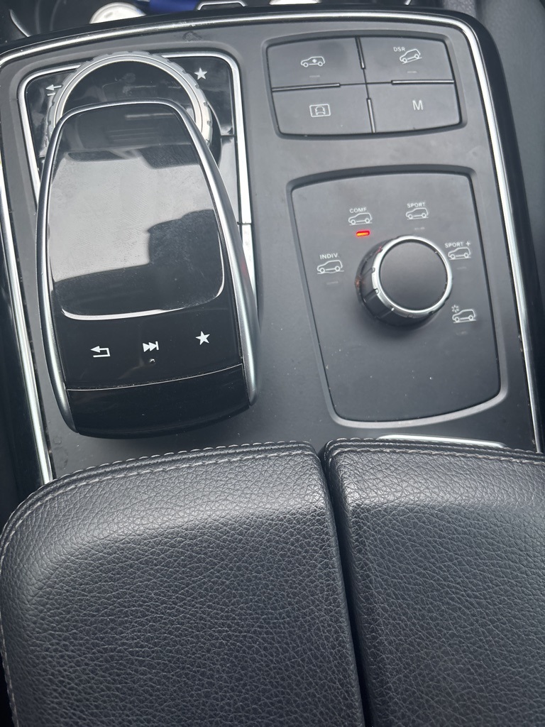 2018 Mercedes Benz GLE AMG 43 4MATIC photo 14