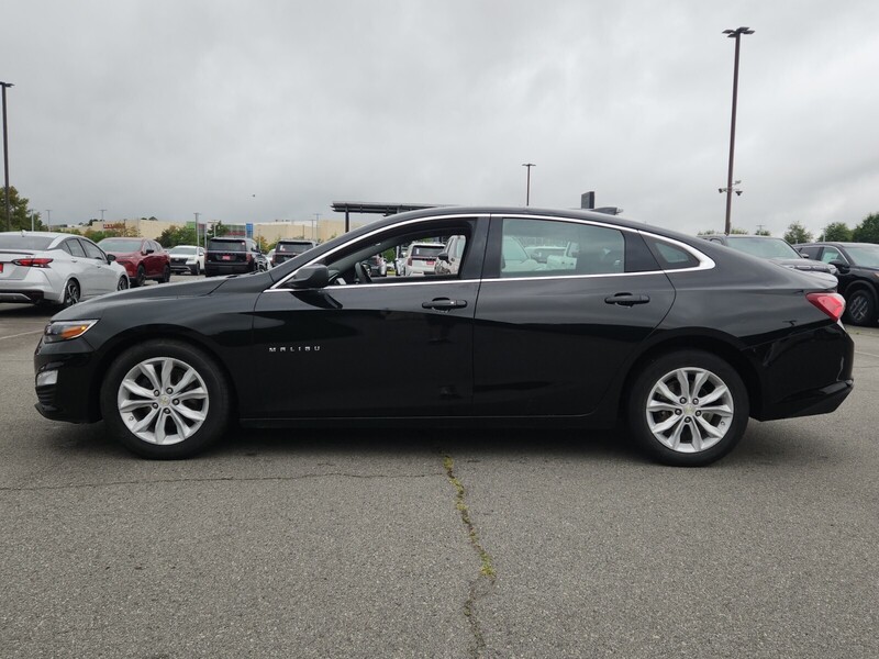 2022 Chevrolet Malibu 1LT photo 4