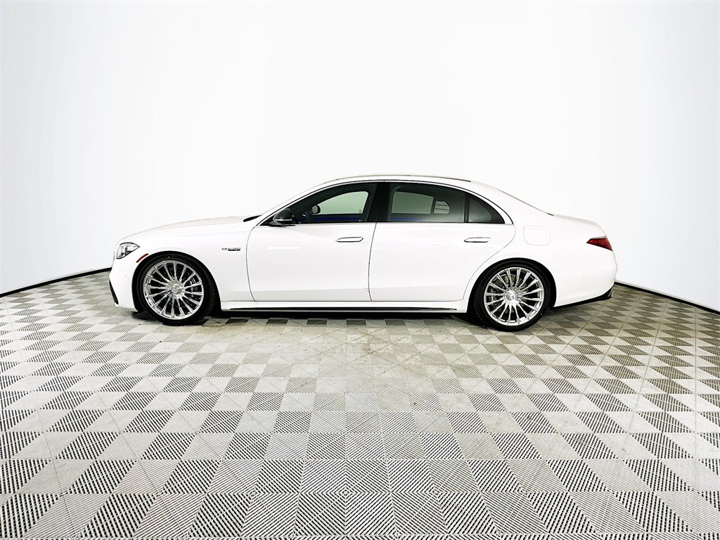 2026 Mercedes Benz S 63 e AMG photo 4