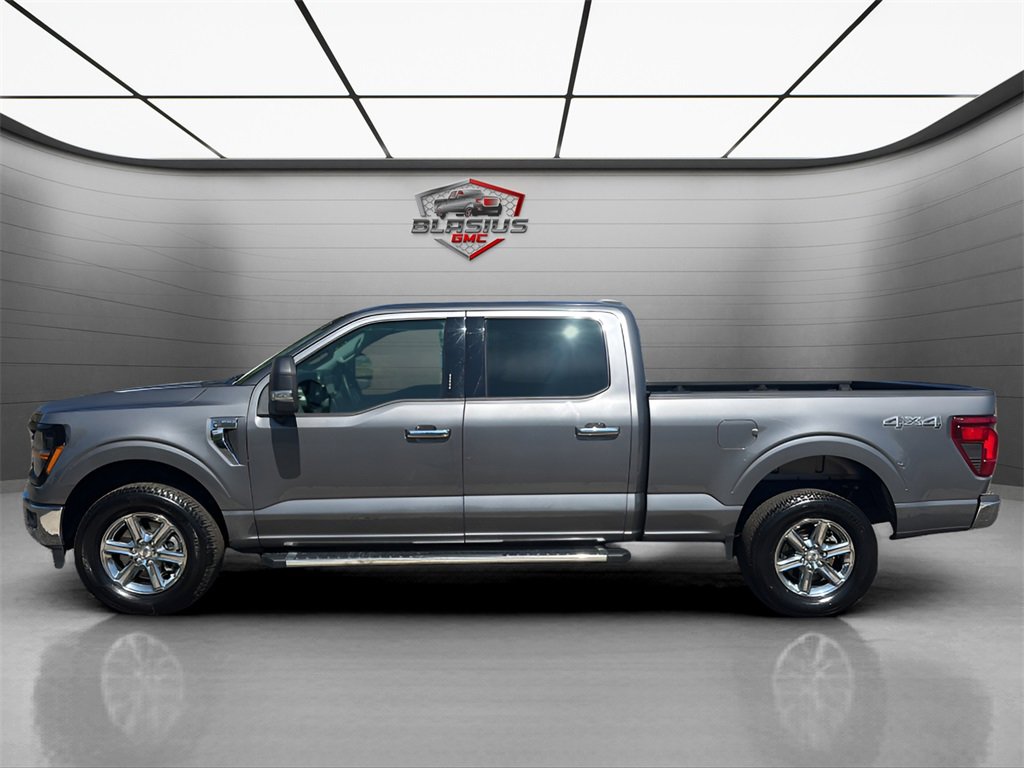 2024 Ford F-150 XLT photo 2