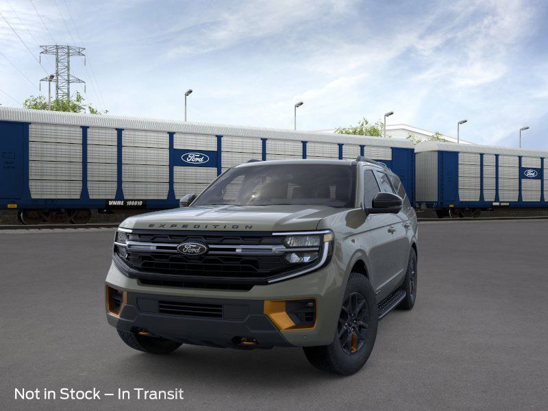 2025 Ford Expedition photo 2