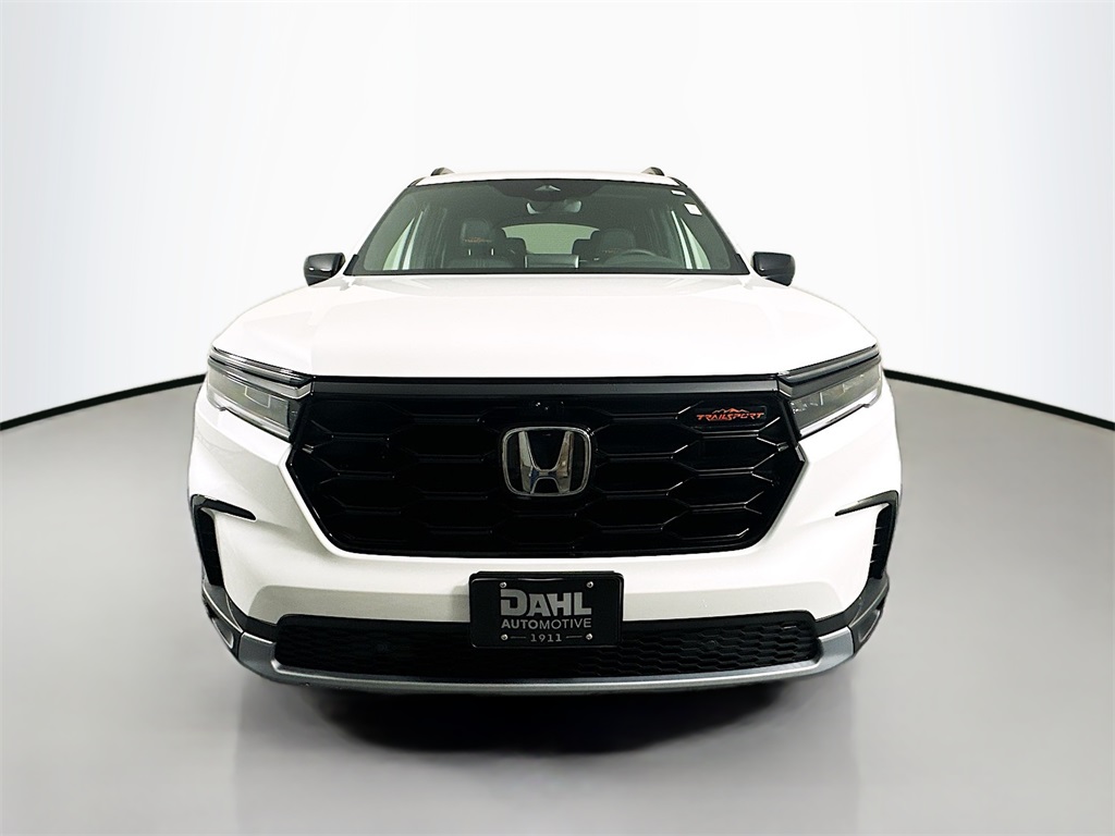 2025 Honda Pilot TrailSport photo 3