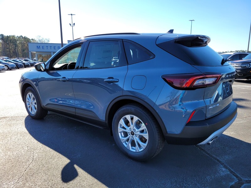 2025 Ford Escape Active photo 9