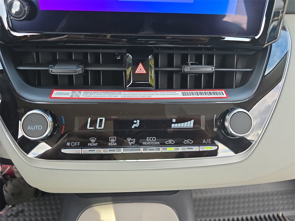2025 Toyota Corolla LE photo 23