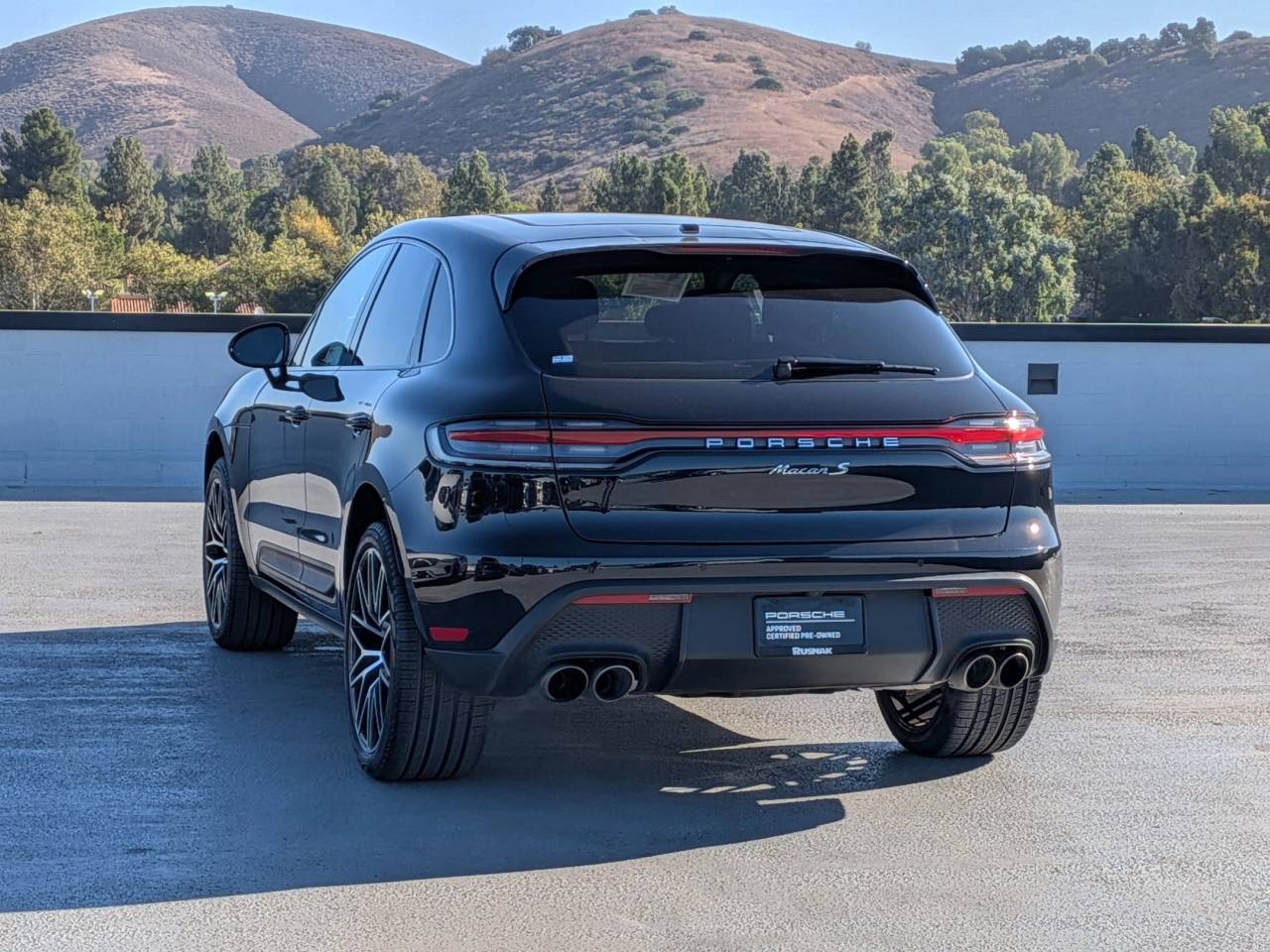 2024 Porsche Macan S photo 3
