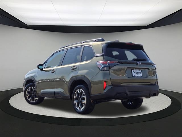 2025 Subaru Forester Premium photo 6