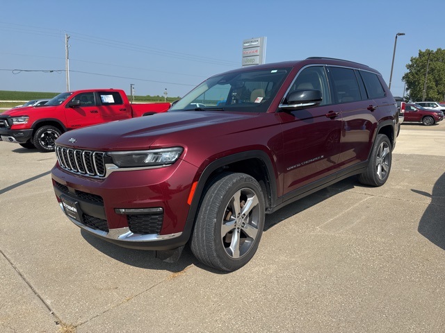 2021 Jeep Grand Cherokee Limited photo 2